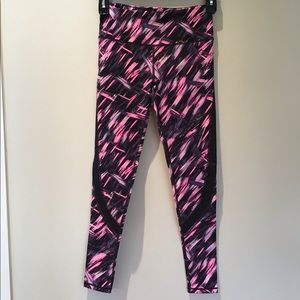 NEVER WORN! Victoria’s Secret Showtime Tight VSX Sport Leggings Size Small